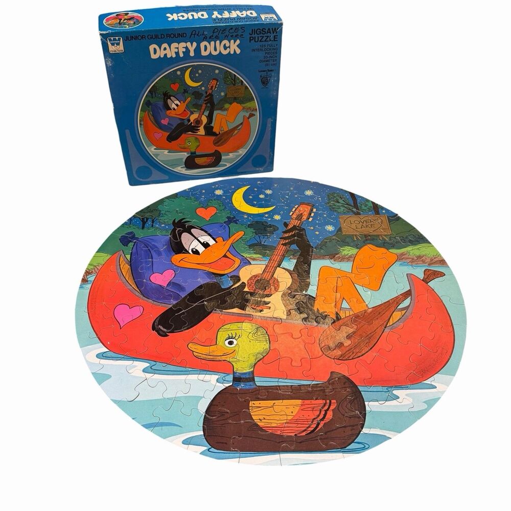 Warner Bros. Daffy Duck Whitman Round Jigsaw Puzzle 125 pc Junior Guild Complete